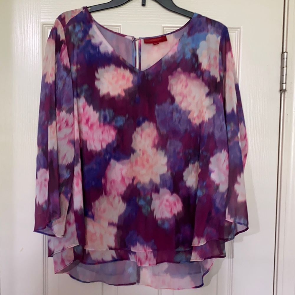 Gorgeous flowy top